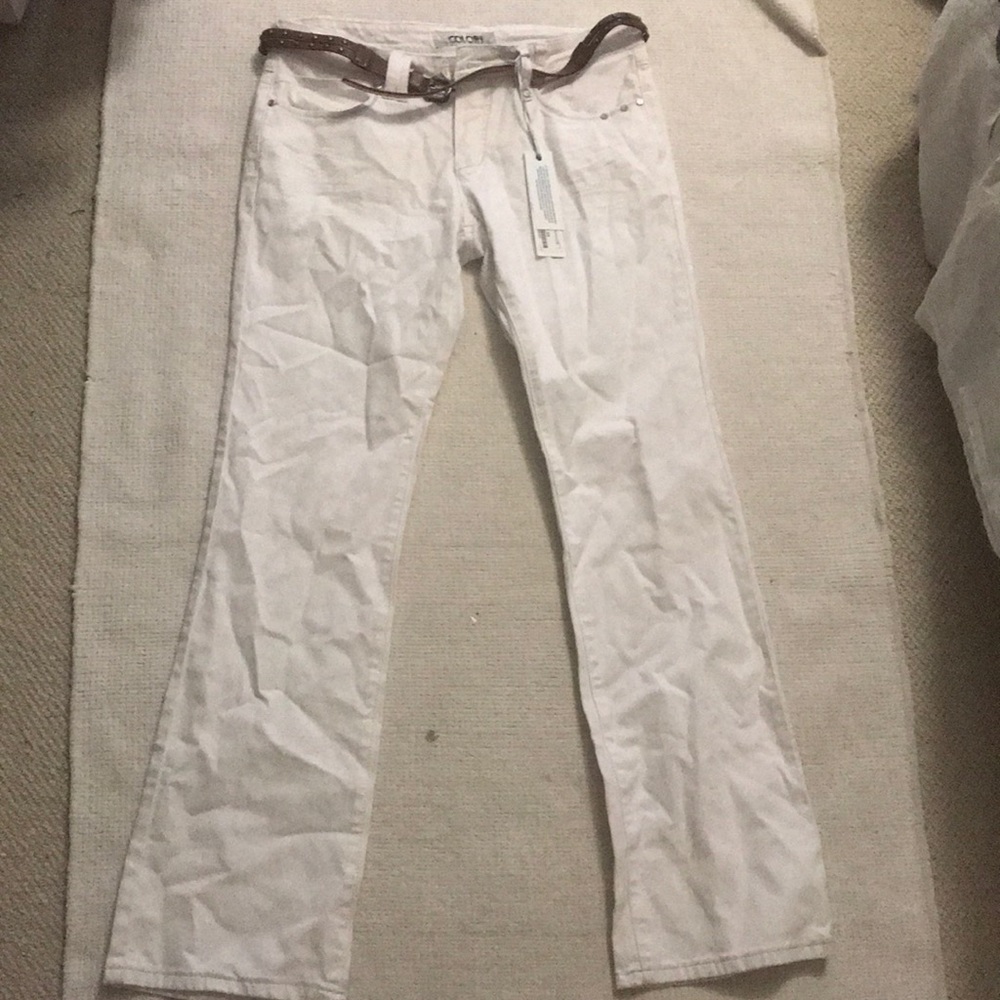 SUPER CUTE WHITE A BELL BOTTOMS